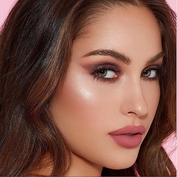 🆕🩷KYLIE COSMETICS x KOKO: “TRUE MAMA” Pressed Illuminating Powder - Picture 5 of 8